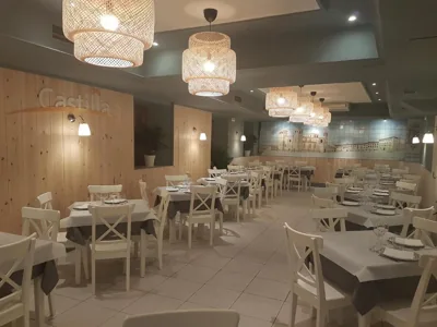 Hostal Mesón Castilla — Foto 8
