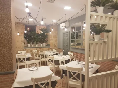 Hostal Mesón Castilla — Foto 12