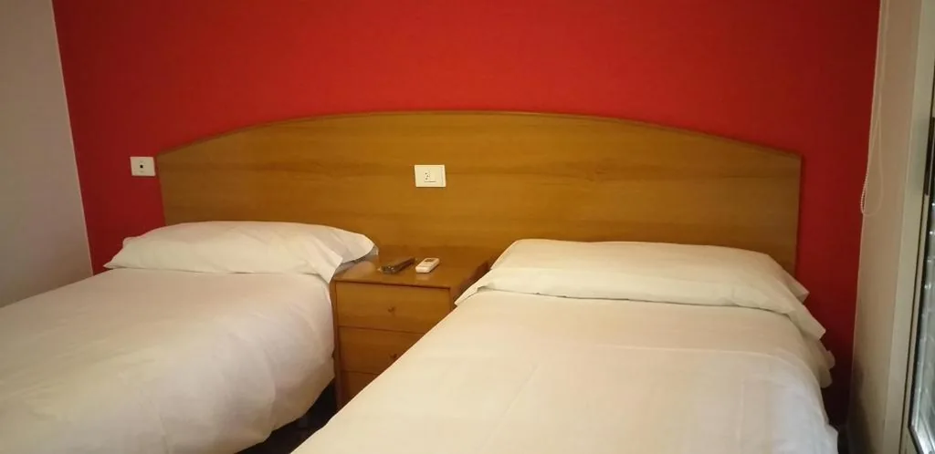 エコノミーダブルルーム — Hostal Meson de Paco