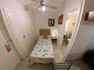 Hostal Meson Del Barro - Alojamientos Pamplona — foto 6