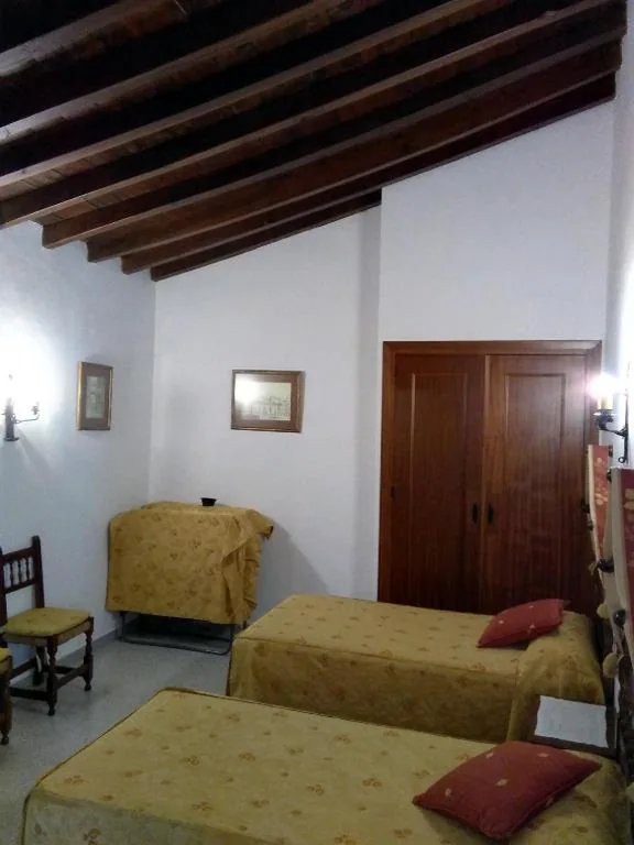 Habitación Doble - 2 camas — Hostal Meson la Cadena