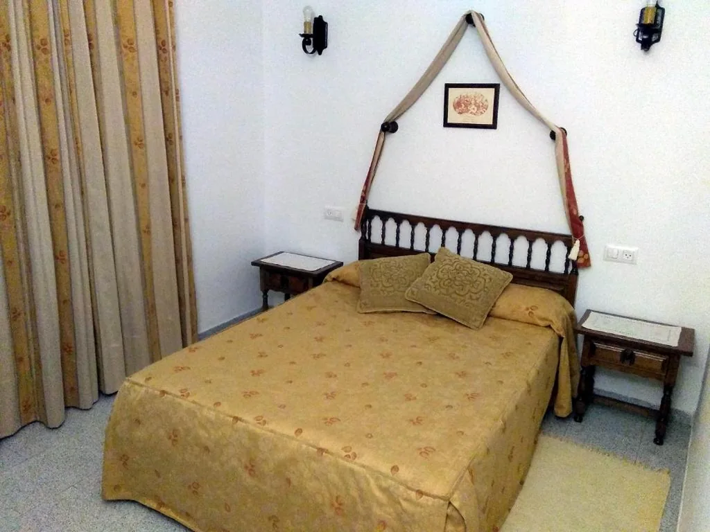 Habitación Doble — Hostal Meson la Cadena