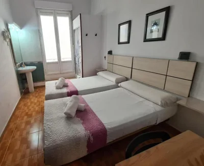 Hostal Miami — photo 11