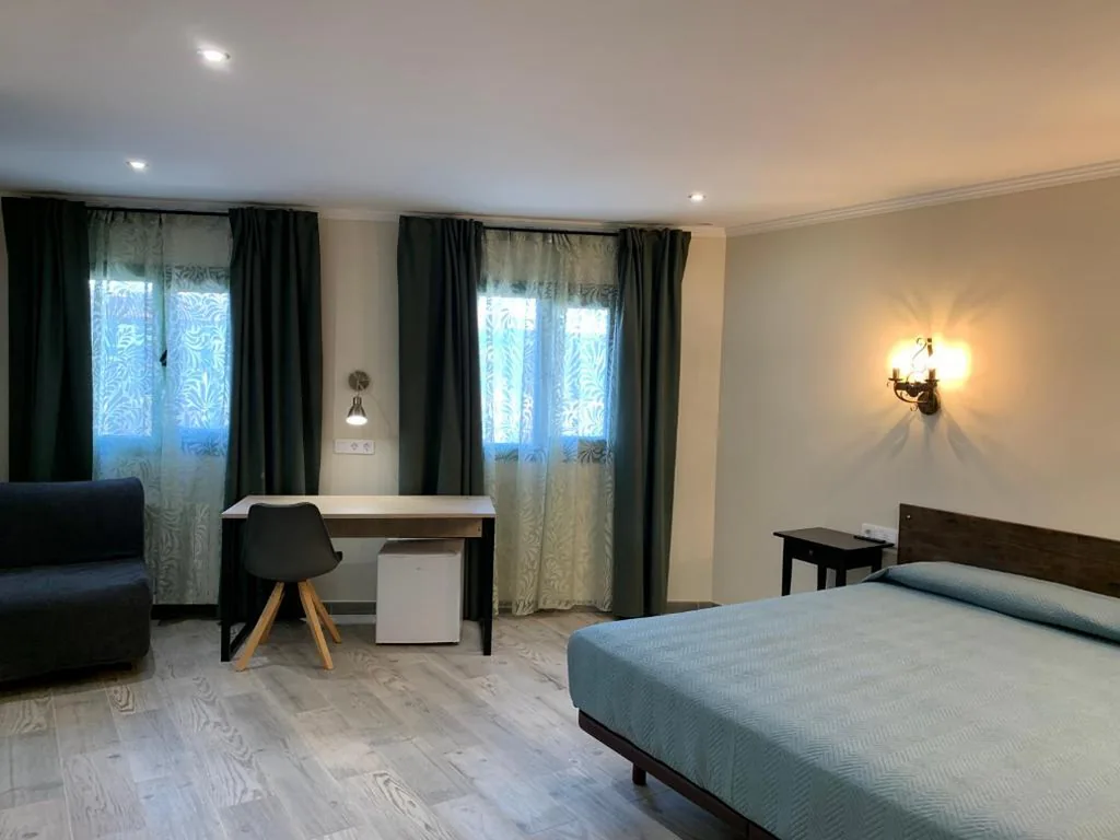 Hostal Milana Girona