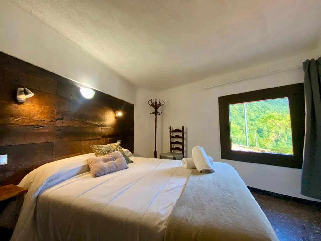 Quarto Familiar com Vista para a Montanha — Hostal Moliné