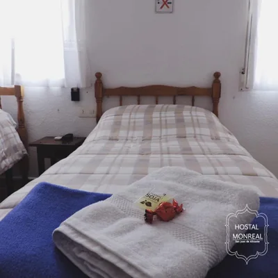 HOSTAL MONREAL — foto 9