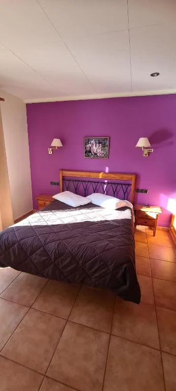Doppelzimmer mit Balkon — Hostal Mont-Rock