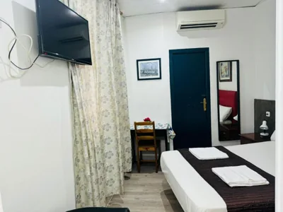Hostal Mont Thabor — foto 4