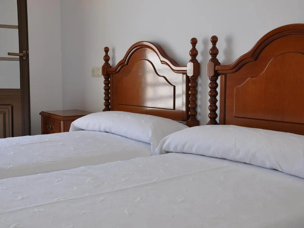 Quarto Duplo — Hostal Mourelos