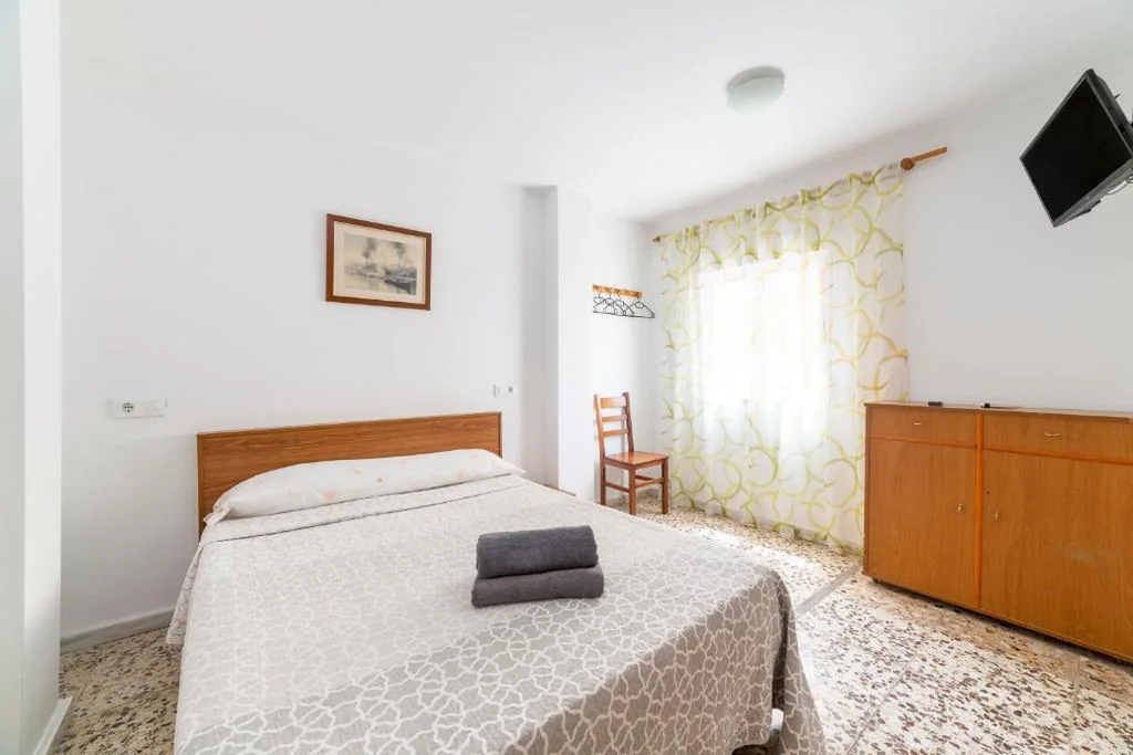 Deluxe-Doppelzimmer mit Dusche — Hostal Moya
