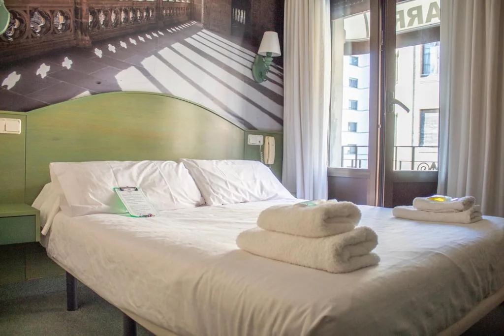 Camera Doppia Piccola — Hostal Navarra