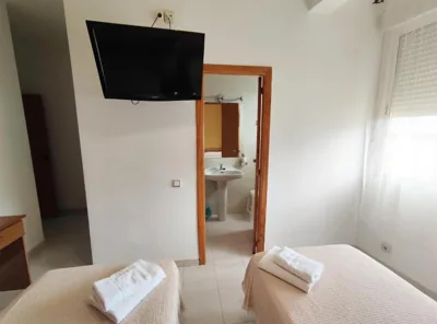 Hostal Neus — foto 8