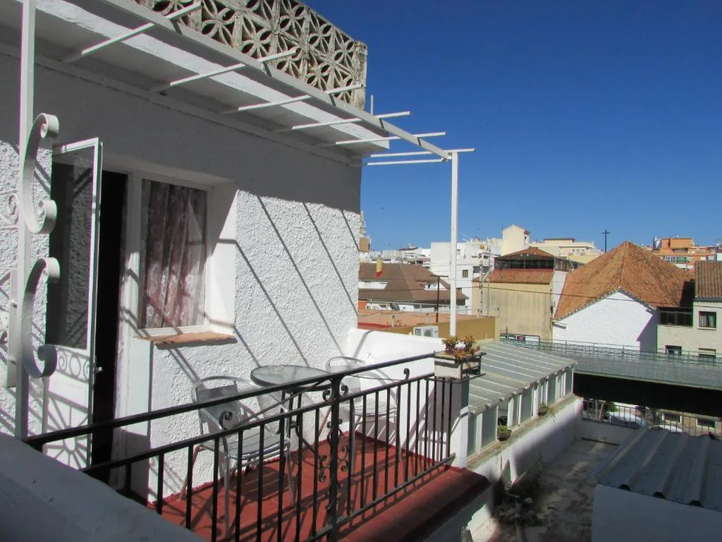 Habitación Doble Económica — Hostal Nevada