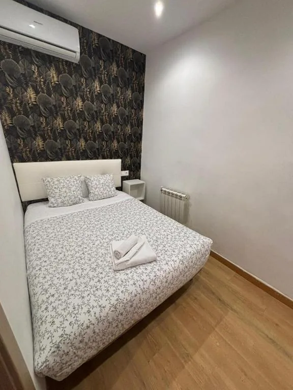 Camera singola con bagno in comune — Hostal New Dream Madrid