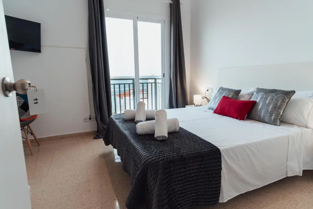 Habitación Doble Económica — Hostal Noray