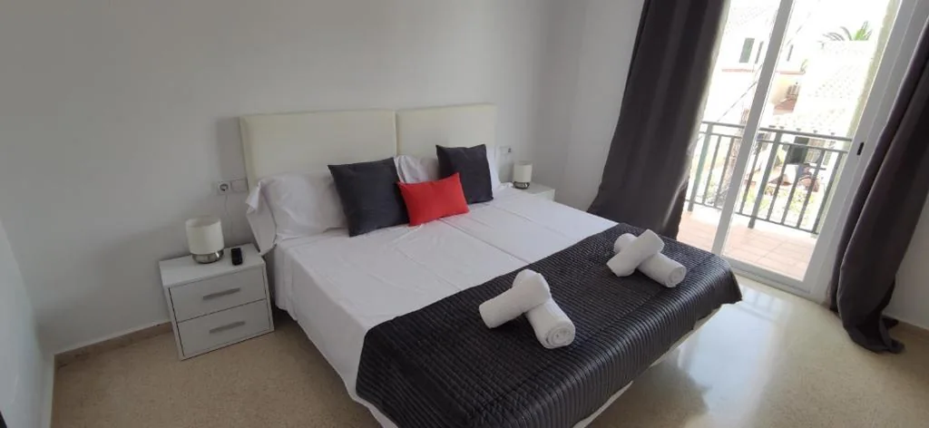 Habitación Doble Económica — Hostal Noray