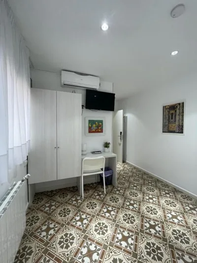 Hostal Nova Barcelona — photo 11