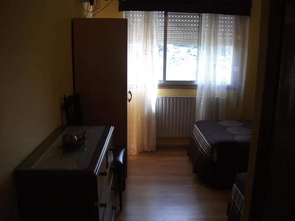 Habitación Doble - 2 camas — Hostal Nuevo Alonso