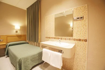 Hostal Nuevo Colon — Foto 3