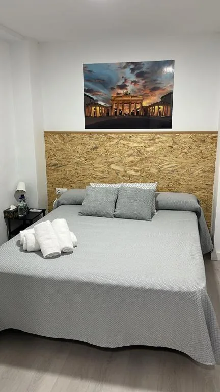 Habitación Doble — Hostal NV Airport