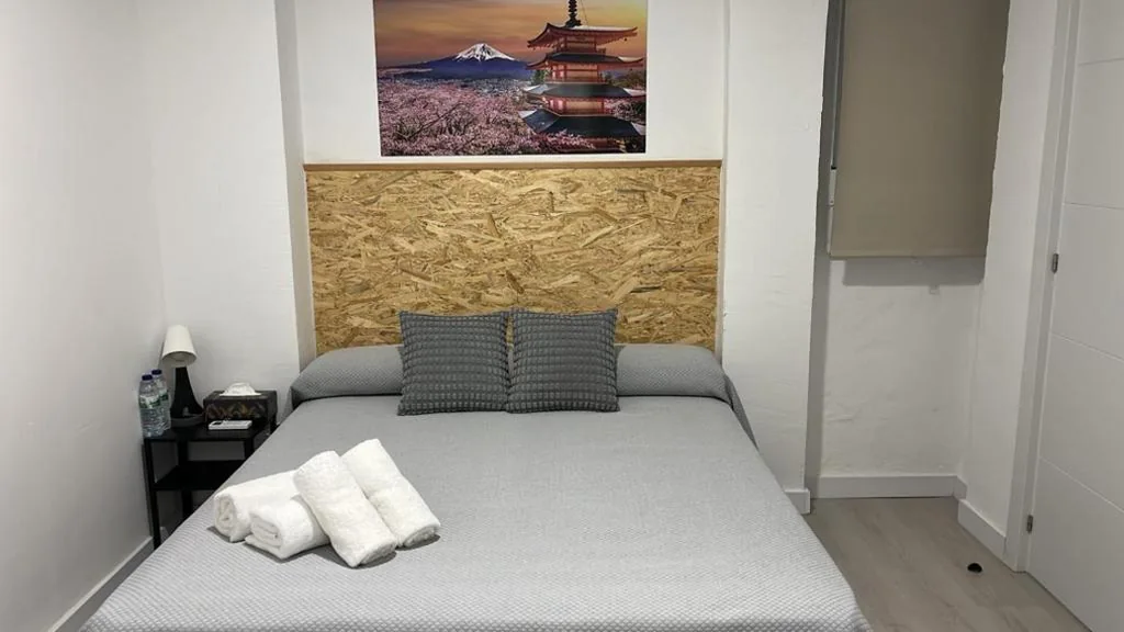 Habitación Doble — Hostal NV Airport