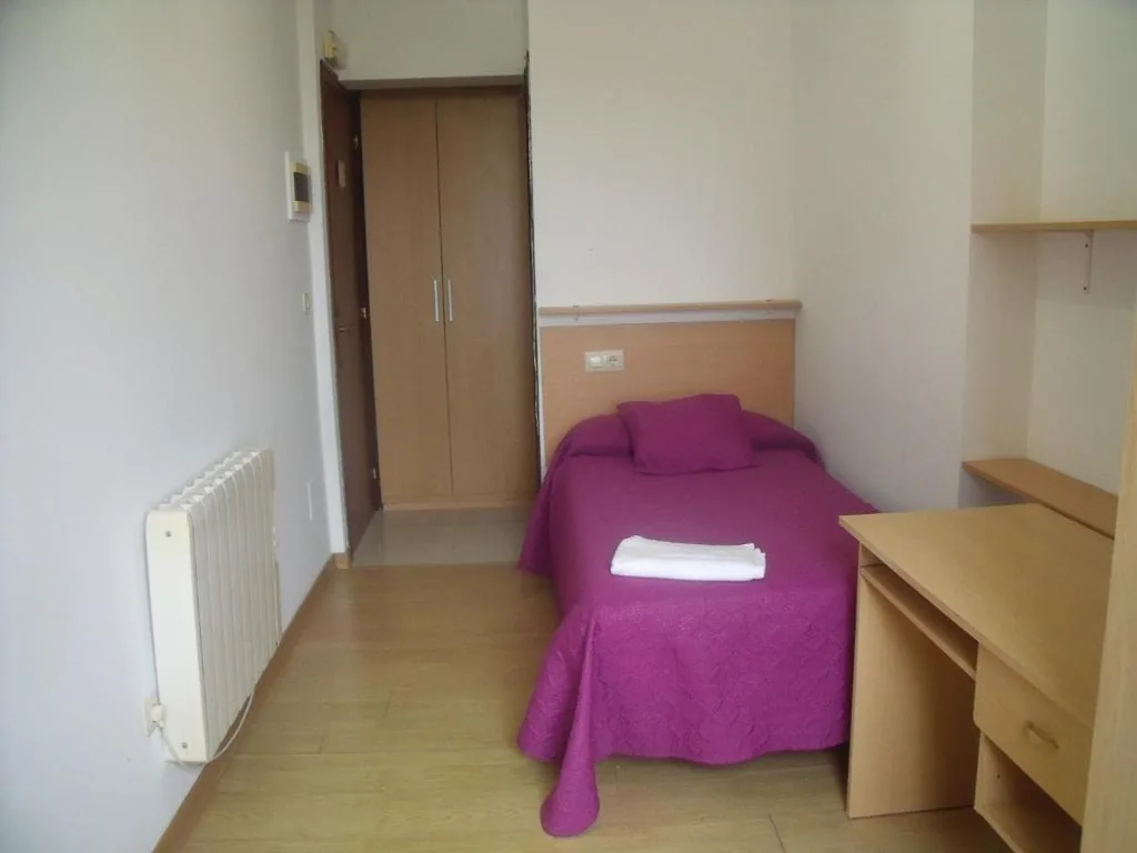 Single Room — Hostal O Patron