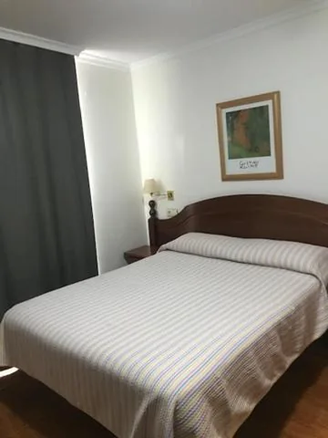 Deluxe-Doppelzimmer mit seitlichem Meerblick — Hostal O Portiño