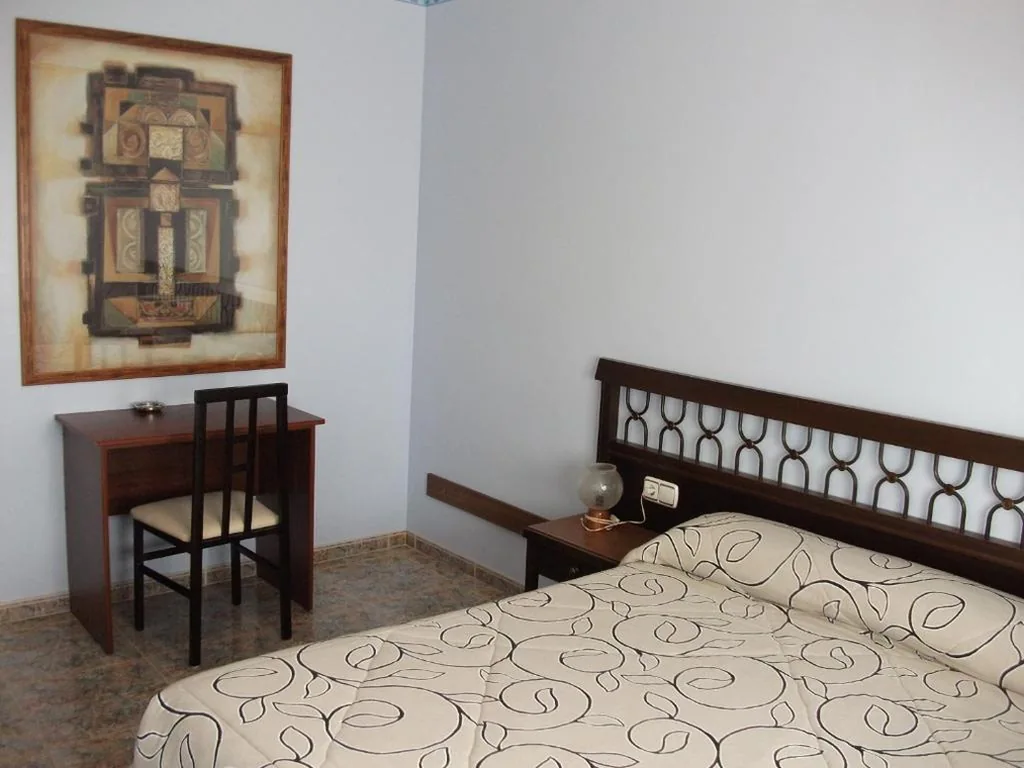 Habitación Doble - 2 camas — Hostal Oasis