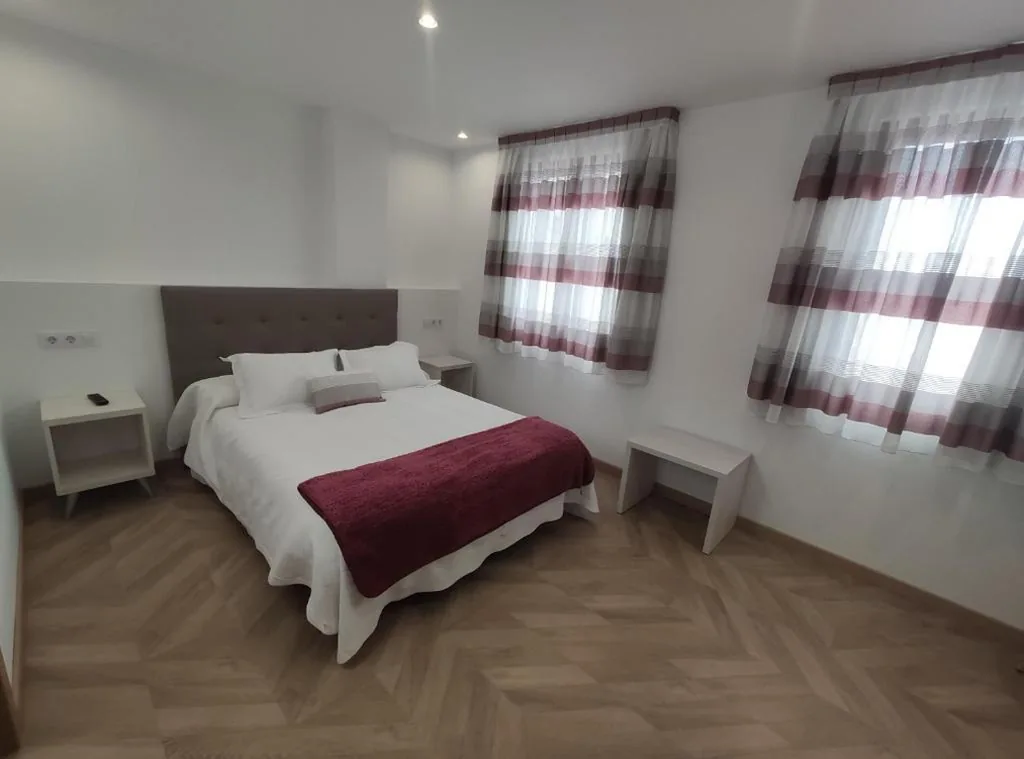 Doppelzimmer — Hostal Óleo Auto Check-in