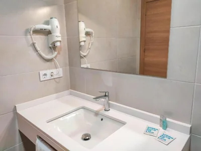 Hostal Óleo Auto Check-in — Foto 12
