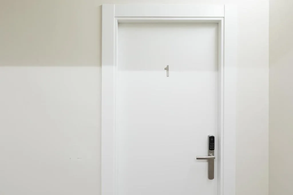 Habitación Triple con baño — Hostal Oliveta