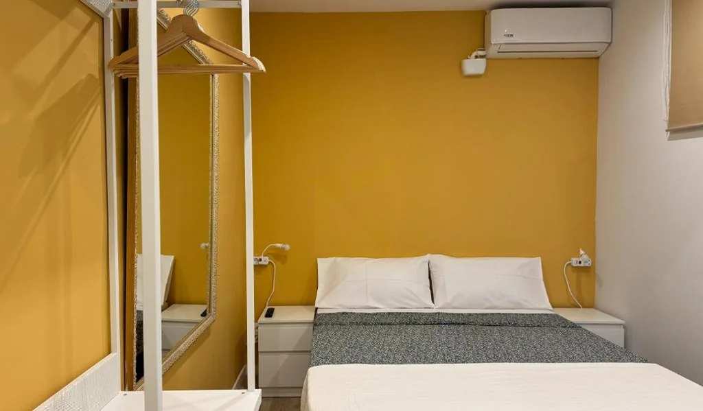 Economy Double Room — Hostal Oliveta Budget