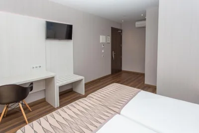 Hostal Operaramblas — Foto 5