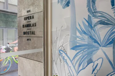 Hostal Operaramblas — Foto 11
