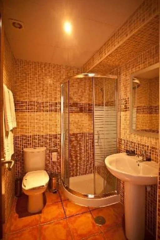 Camera Tripla — Hostal Palomares
