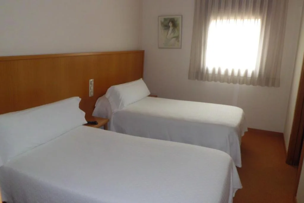 Habitación Doble - 1 o 2 camas — Hostal Palouet de Segarra
