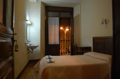 Hostal Paris — photo 12