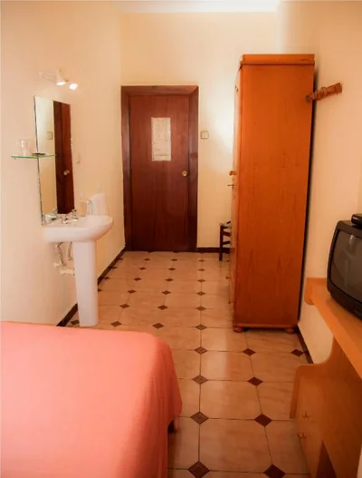 Hostal París — foto 5