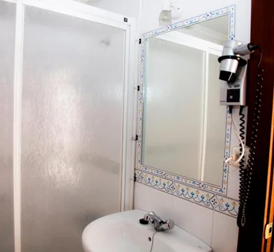 Hostal París — foto 12