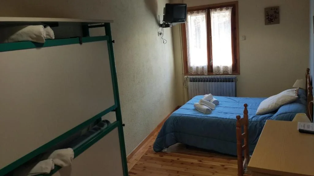 Vierpersoonskamer — Hostal Pas De La Pera