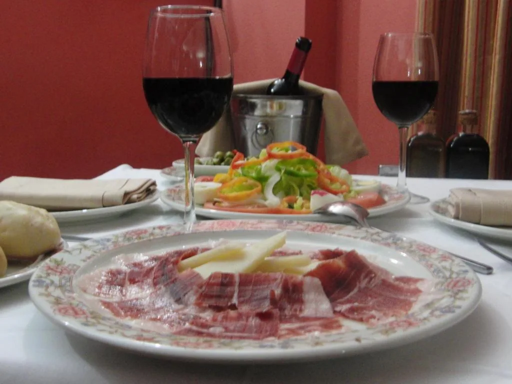 Offerta speciale - Camera doppia - 1 o 2 letti — Hostal Pechi