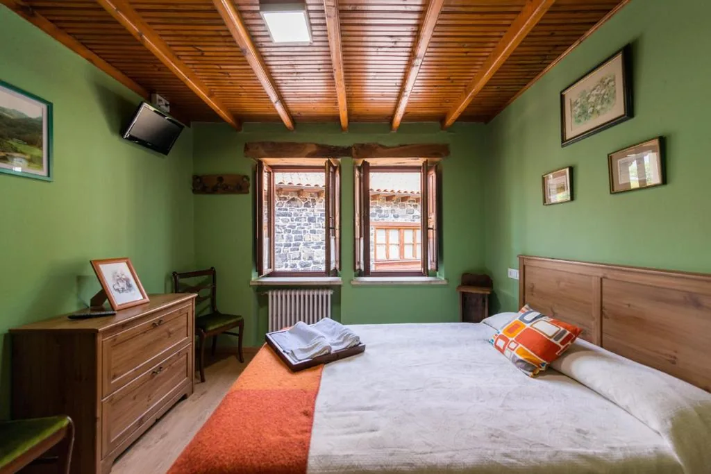 Camera doppia — Hostal Peña Santa