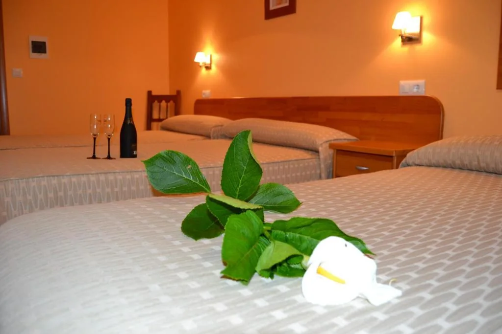 Dreibettzimmer — Hostal Pereiriña