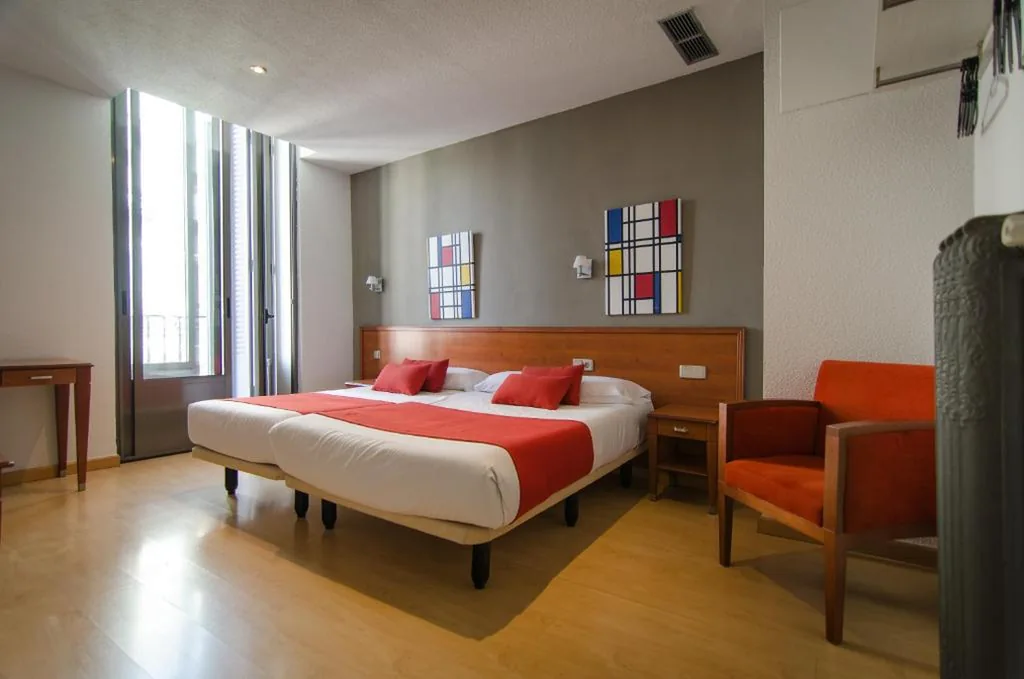 Camera quadrupla — Hostal Persal