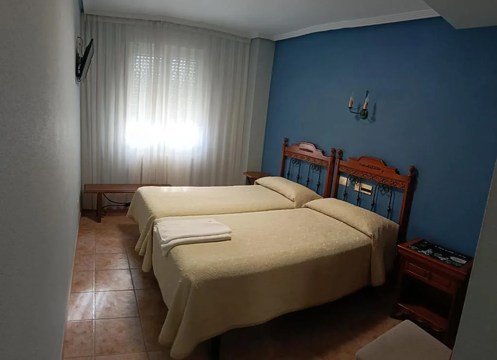 ツインルーム — Hostal Pineda