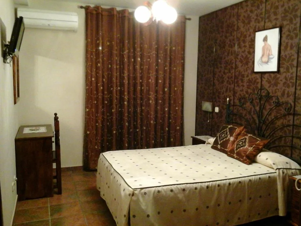 Habitación Doble - 1 o 2 camas — Hostal Piñera