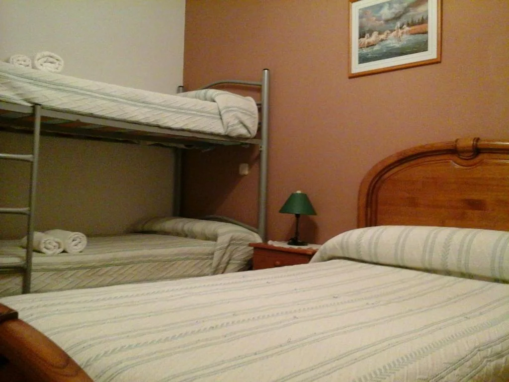 Habitación Triple — Hostal Piñera
