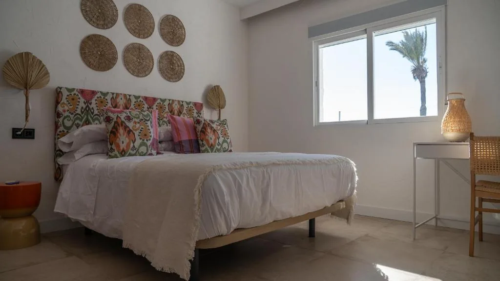 Chambre double Deluxe avec vue latérale sur la mer — Hostal Playa Pitaya