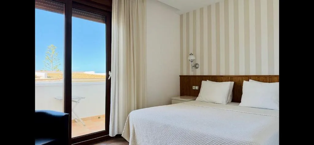 Quarto Duplo - 1 ou 2 camas — Hostal Playa