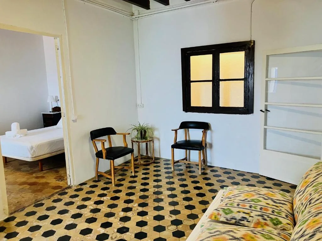 Studio — Hostal Pons